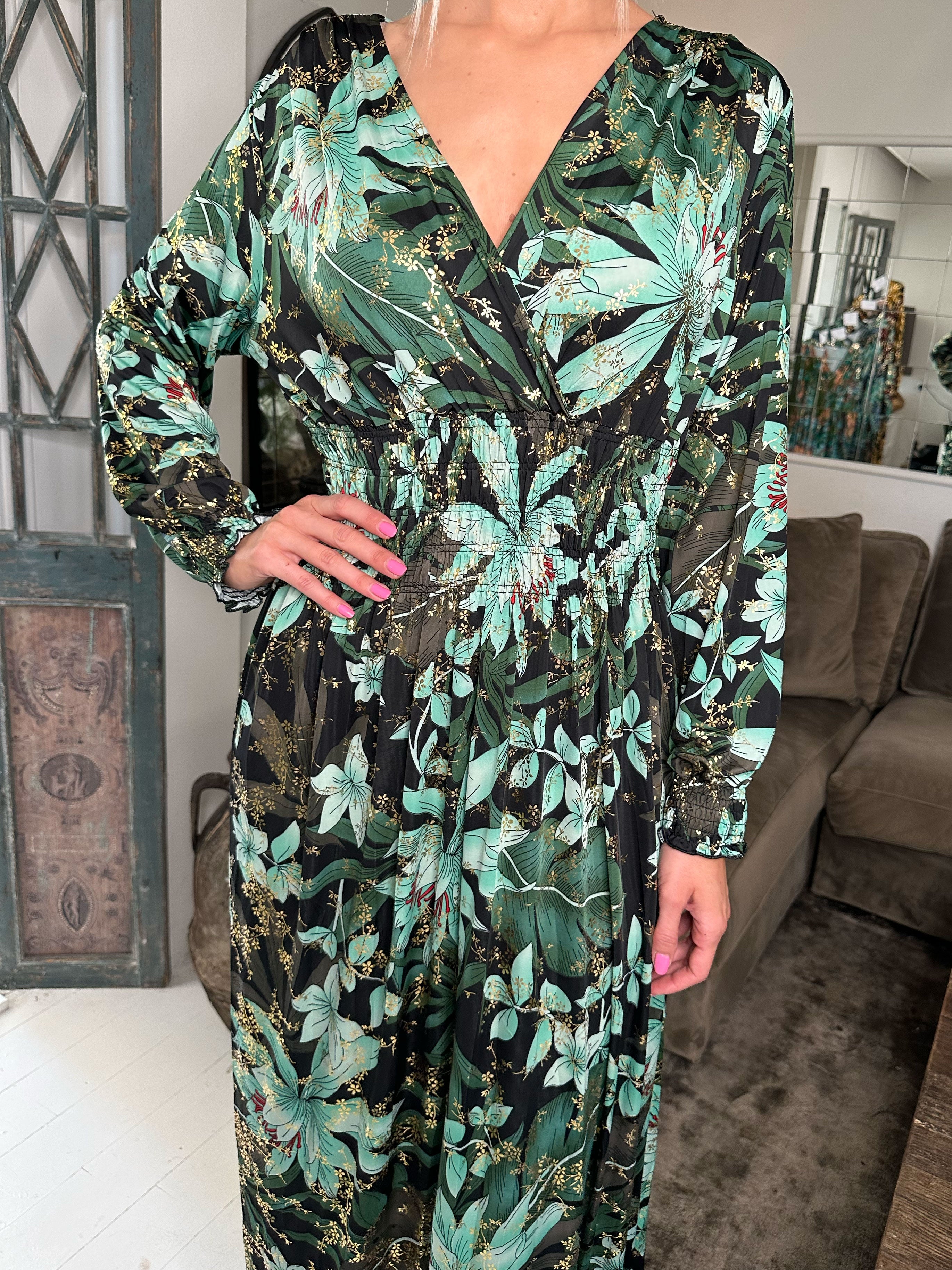 Pams L/S - Lang elastisk kjole i krølfrit stof med lange ærmer